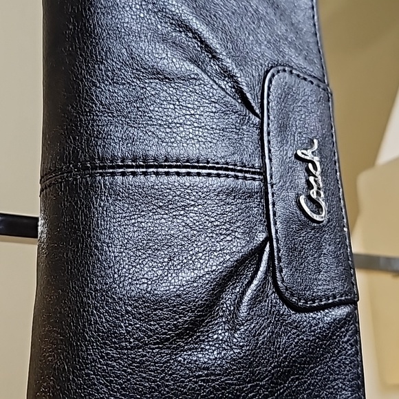 Coach Black Pleated Leather Convertible Minibag/Wristlet Silvertone HDWR VGUC - Picture 4 of 16